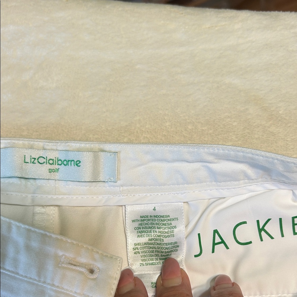Liz Claiborne White Women’s Bermuda Shorts